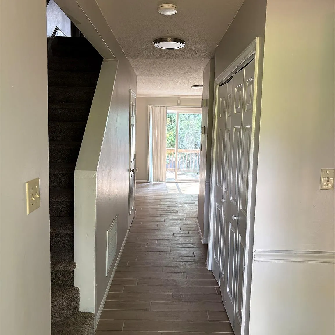 2 bed, 1.5 bath, $1,600 — Photo 1