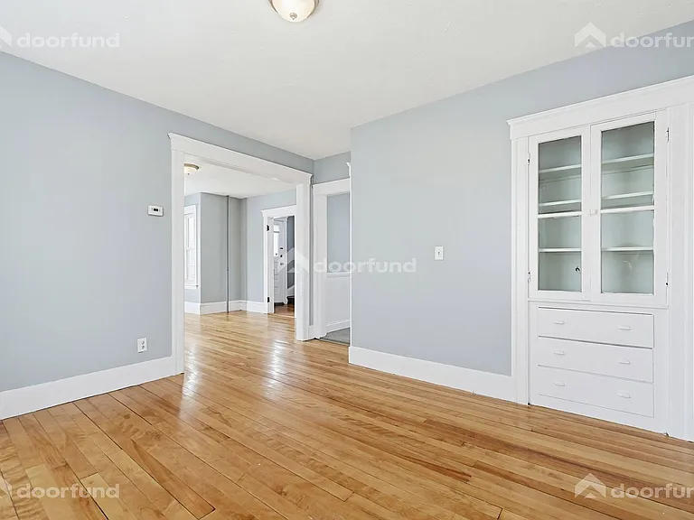 121 Delmont Ave — Photo 12