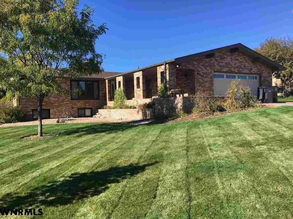 3310 Verbena Pl, Scottsbluff, NE 69361