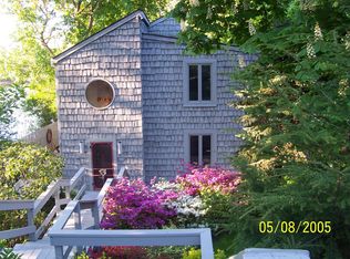32 E Indian Ln, Norristown, PA 19403