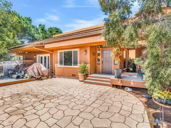 1619 Roble Grande Rd, Alpine, CA 91901