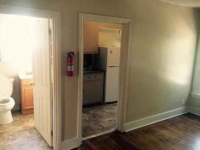 28 E High St #3 — Photo 8