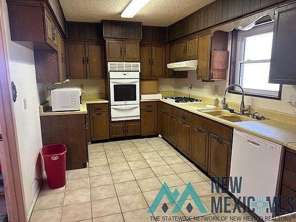 5th image of 1518 Mission Ave
