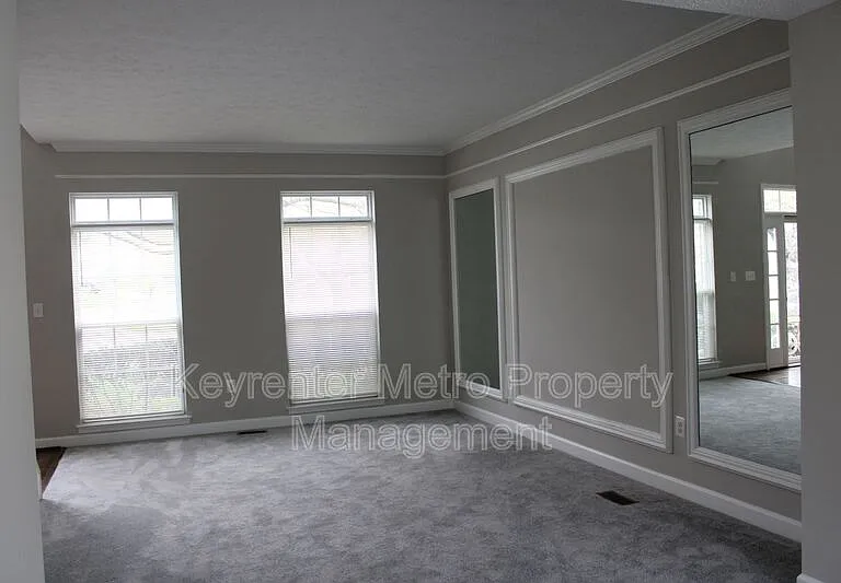 1614 Albert Dr — Photo 12