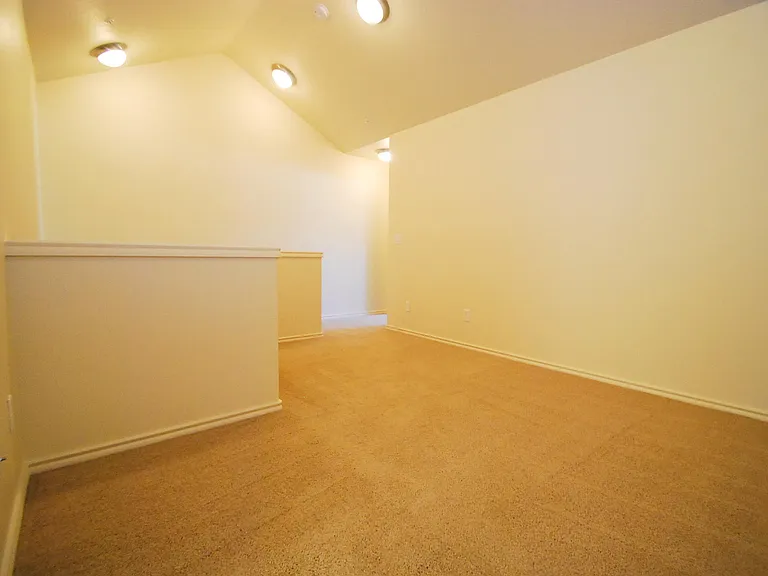 16154 NW Hildago Ln — Photo 10