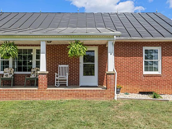 4th image of 1259 Howardsville Rd