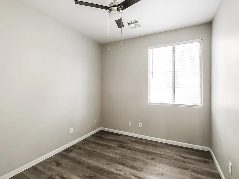 3432 W Apollo Rd — Photo 13