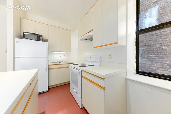 Rented by Corcoran | media 5