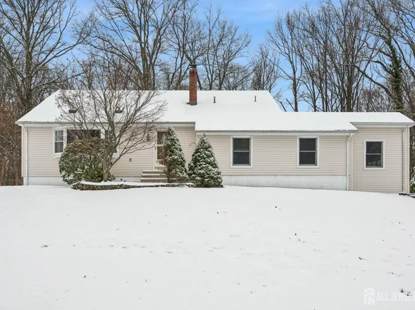 12 Midland Rd, Edison, NJ 08820