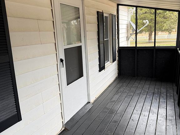 3rd image of 408 Brooks St