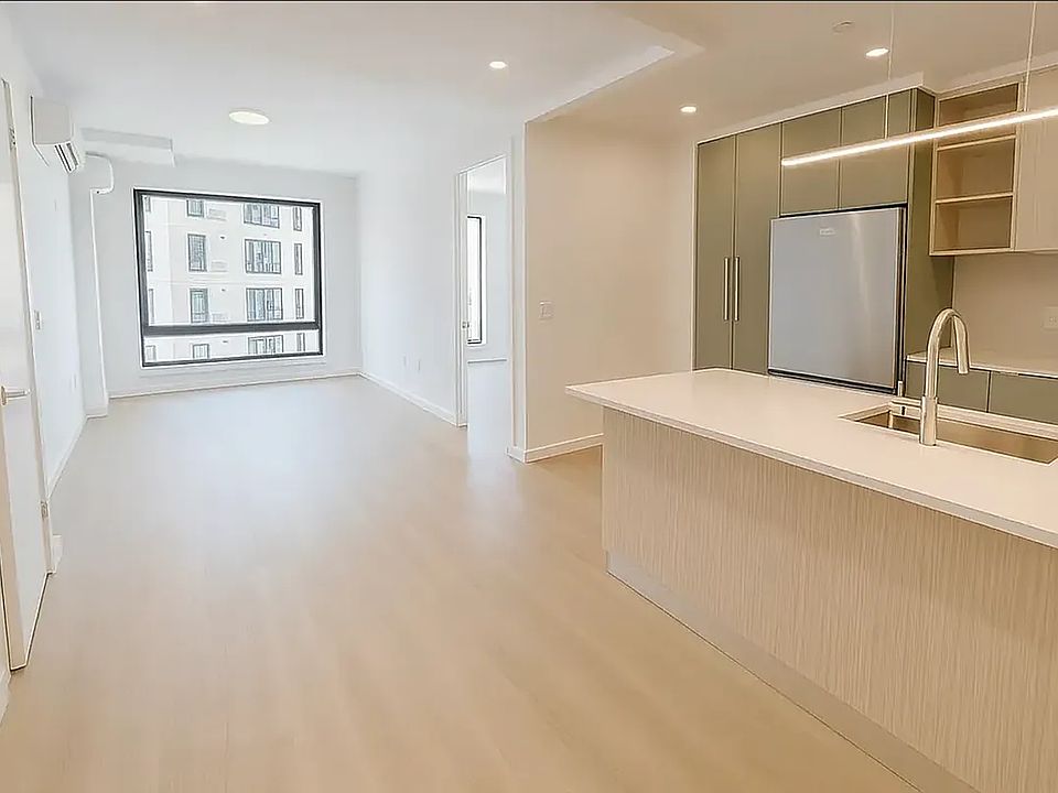 1st image of 158 Lott St #328D