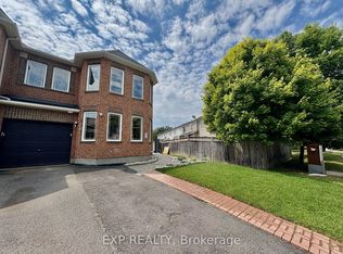 52 Collington St, Ottawa, ON K2G 6X3
