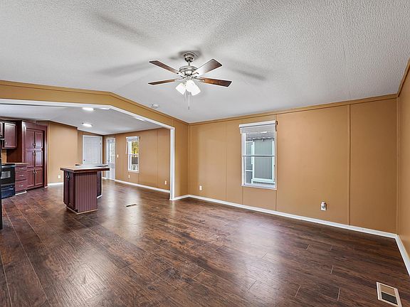 2nd image of 20689 N Navasota Dr