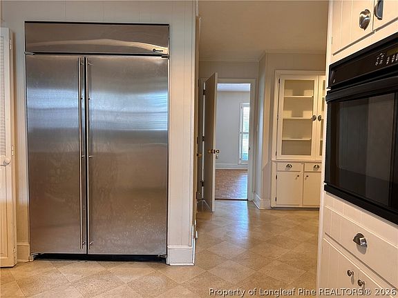 4th image of 3580 Rosewood Dr