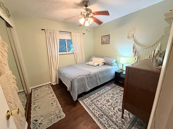 5th image of 8036 Wallingwood Dr
