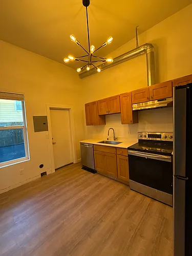 3130 Broadway Photo 1