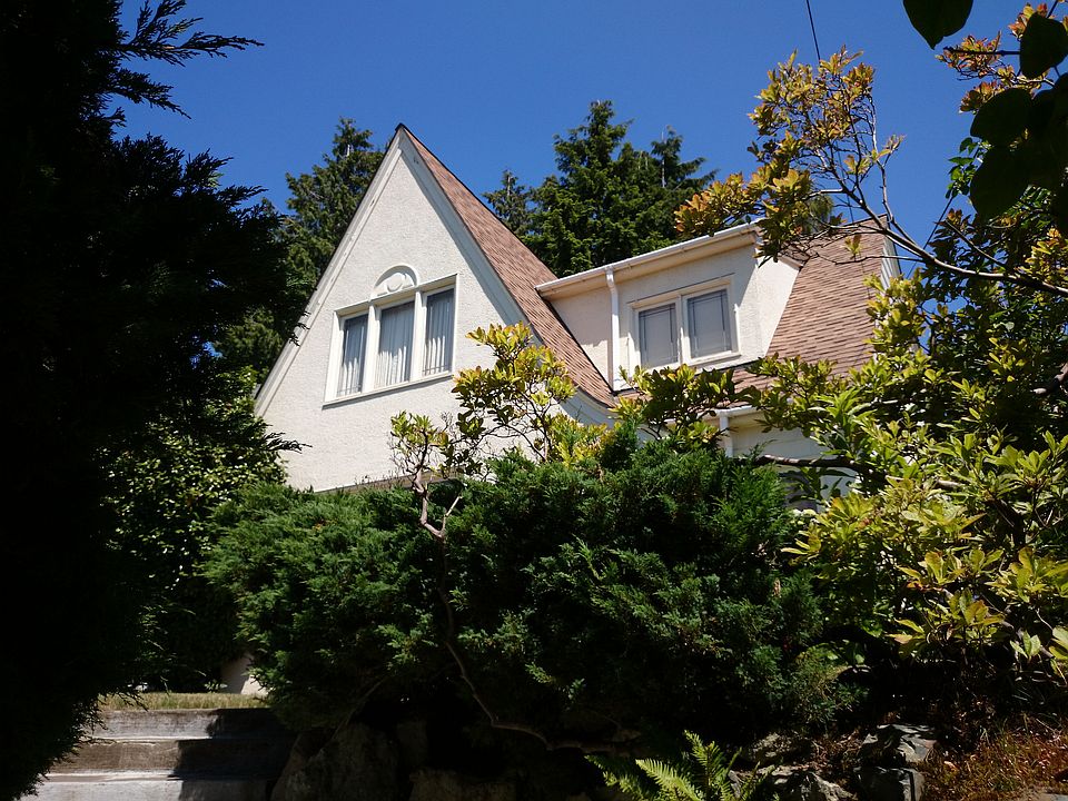 2nd image of 1914 Federal Ave E