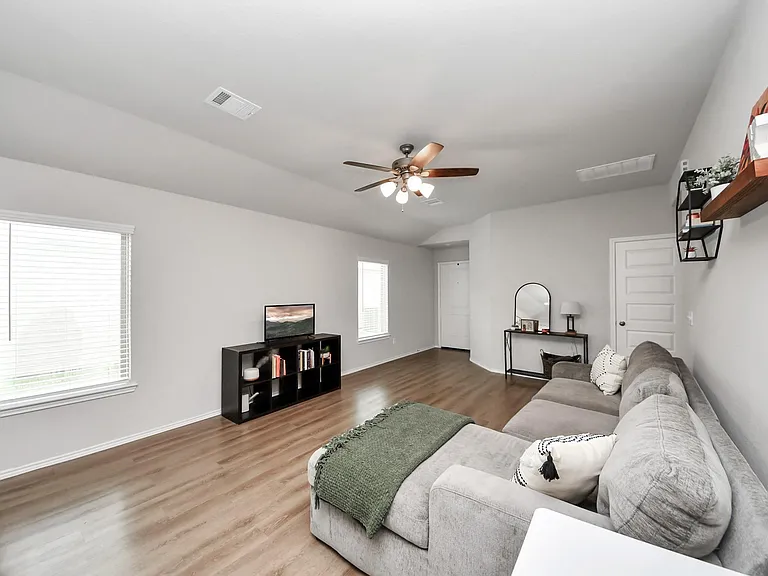 139 Reese Ravine Ln — Photo 6