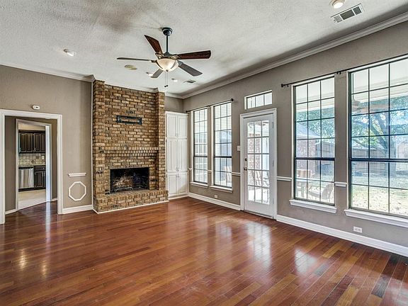 5th image of 4318 Rosebud Dr