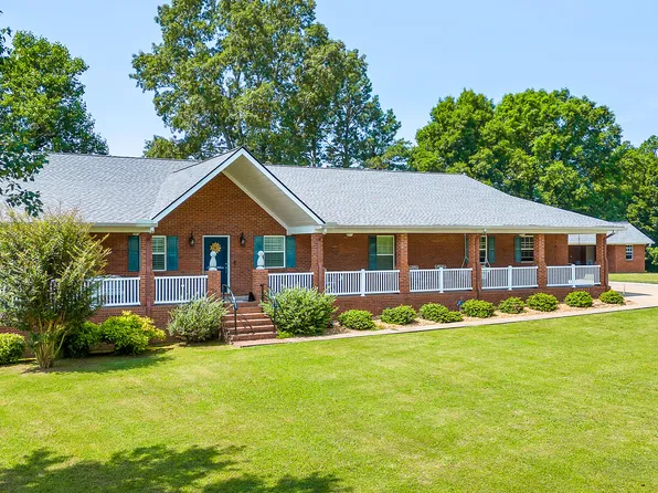 151 Cathy Ln, Ringgold, GA 30736