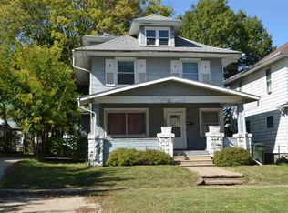 622 W 1st St, Waterloo, IA 50701