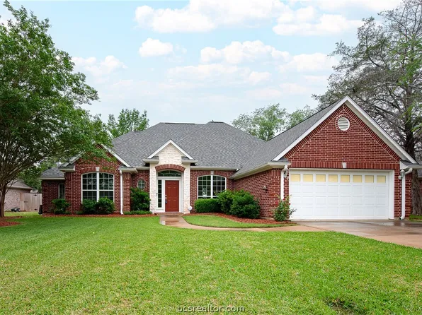 3910 Park Hurst Dr, Bryan, TX 77802