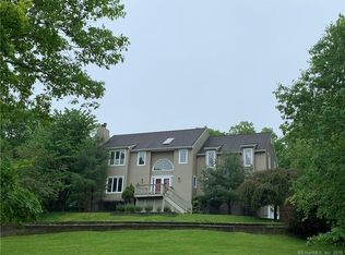 1 Mountain Laurel Dr, New Fairfield, CT 06812