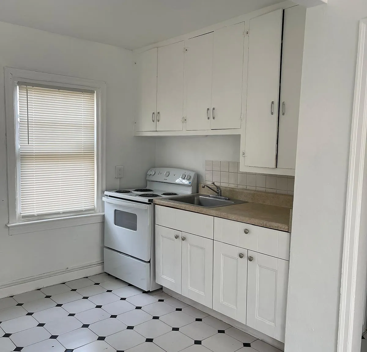 1 bed, $1,600 — Photo 4
