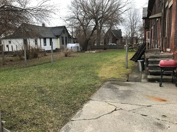2611 Wabash St, Detroit, MI 48216