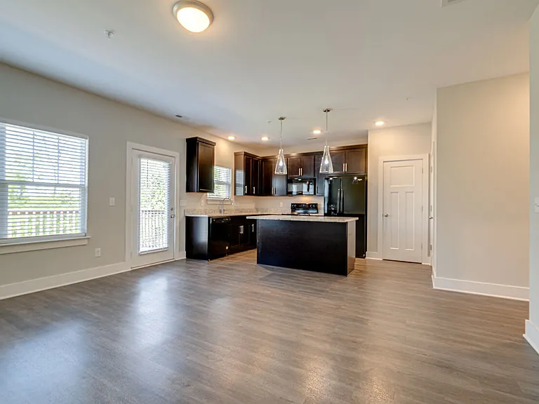 Highland at Hickory Hills Townhomes — Photo 31