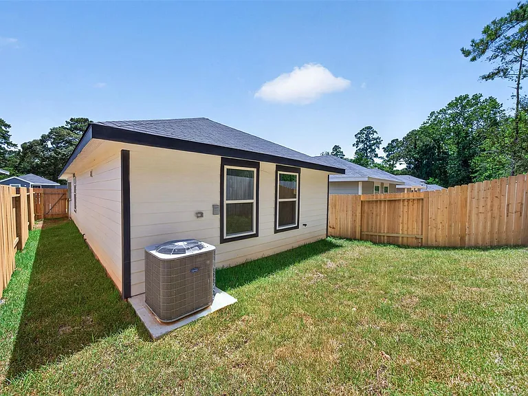 11927 Detar Ct — Photo 35