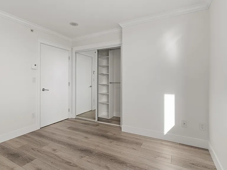 125 Milross Ave #704 — Photo 20