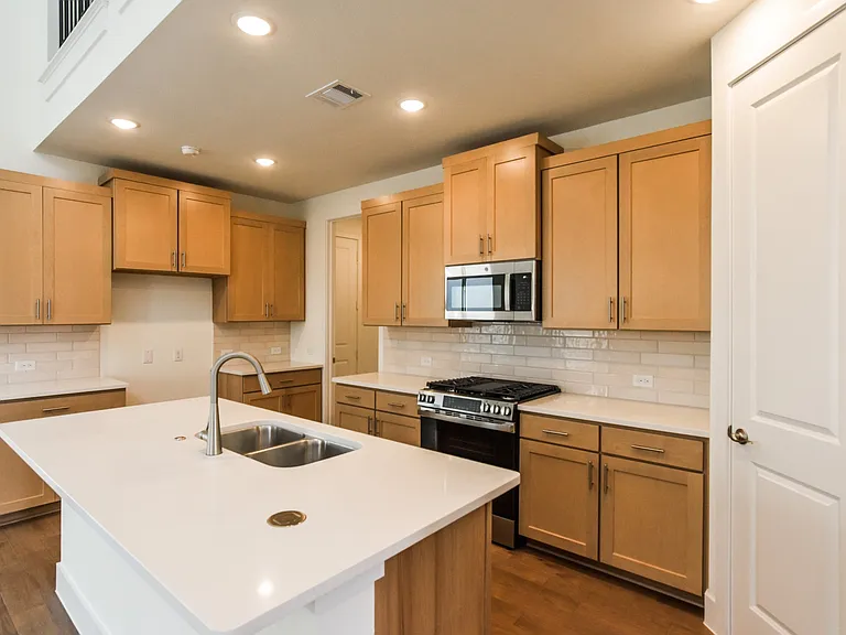 14531 Durant Ln — Photo 5