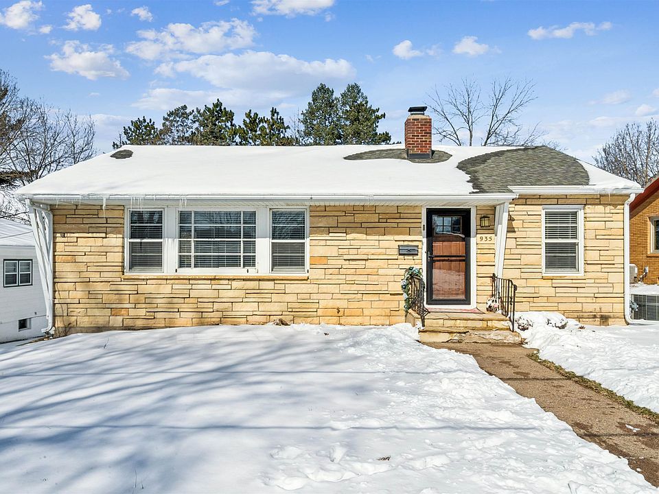 1st image of 935 Indian Rdg