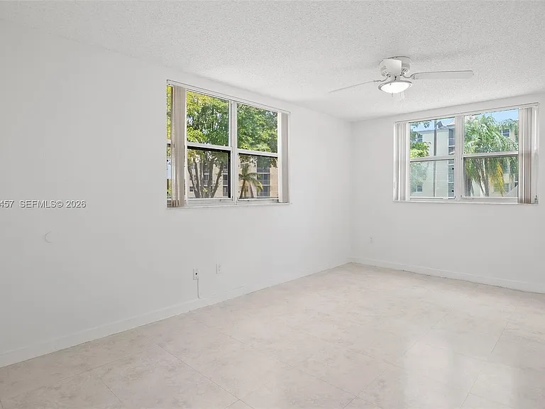 8373 Lake Dr #201 — Photo 14