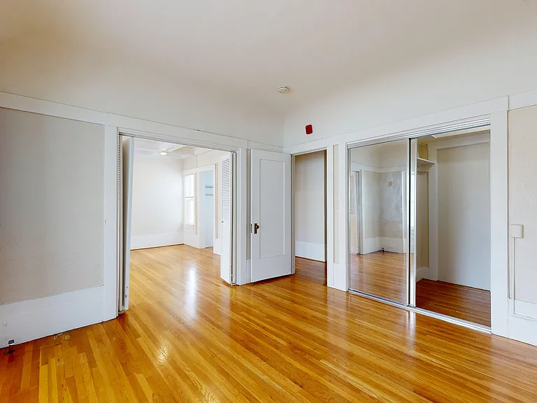 920 Taylor St #8 — Photo 8
