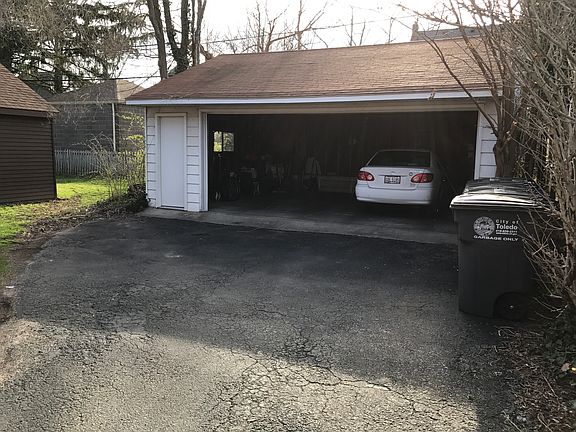 3rd image of 2661 Powhattan Pkwy