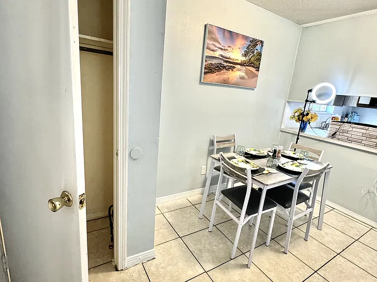 1625 Rebecca St #B — Photo 18