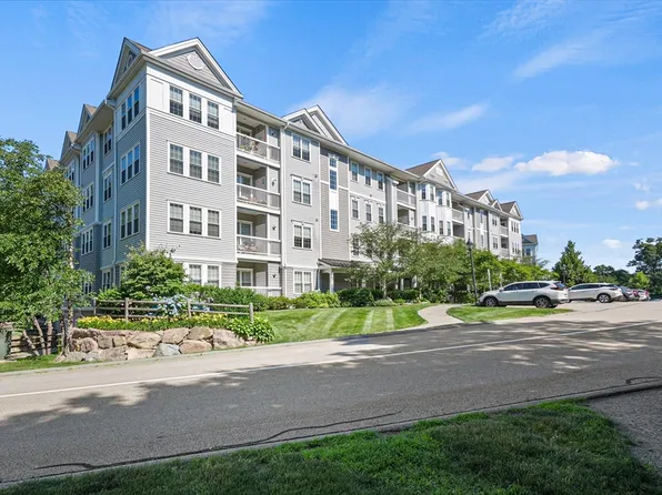 13 Morgan Dr Unit 308, Natick, MA 01760