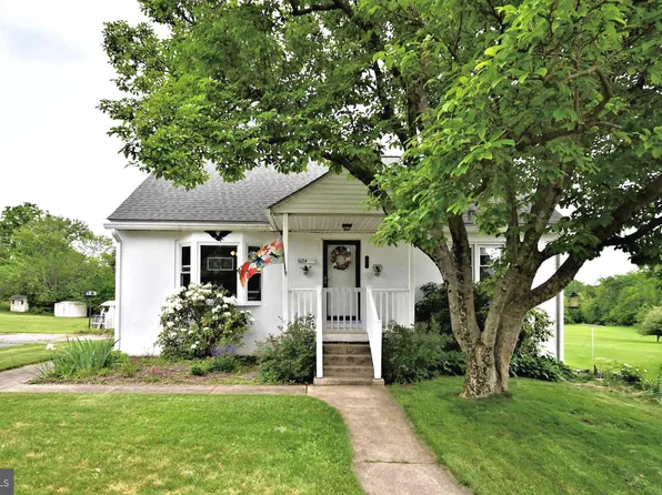 1024 Grosstown Rd, Pottstown, PA 19464