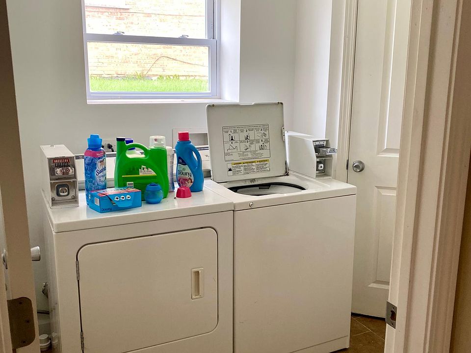 2nd image of 8244 W 95th St #3