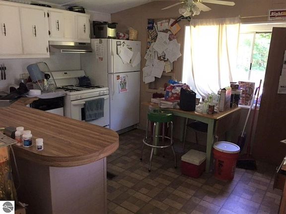 5th image of 2171 State Rd