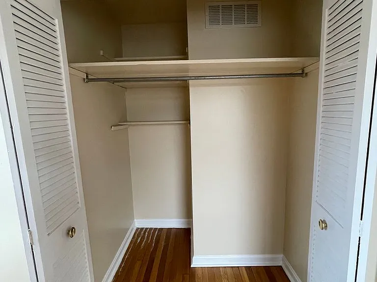 305 Harvard Dr — Photo 16