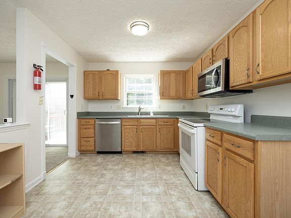 4th image of 5732 Brambleton Ave