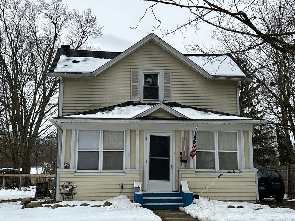 1st image of 146 E Summit St