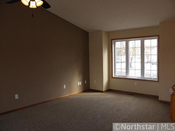 4th image of 811 Bohemia St
