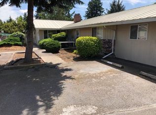 13636 E Burnside St, Portland, OR 97233
