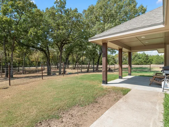 183 County Rd, Gordonville, TX 76245