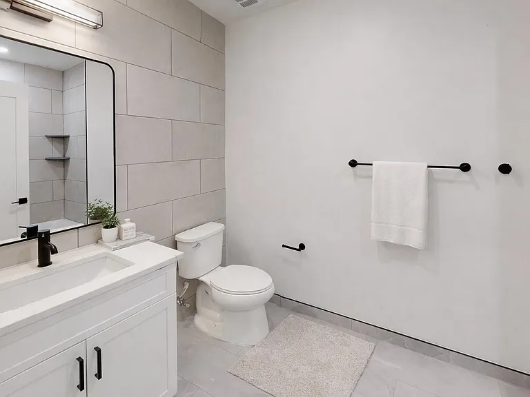 337 Johnston Ave #405 — Photo 6