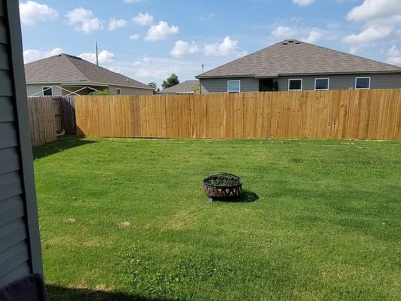 3rd image of 720 NW 69th Ave